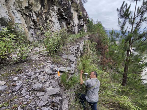 察隅公路改建工程項目外業(yè)順利完成 (1).jpg